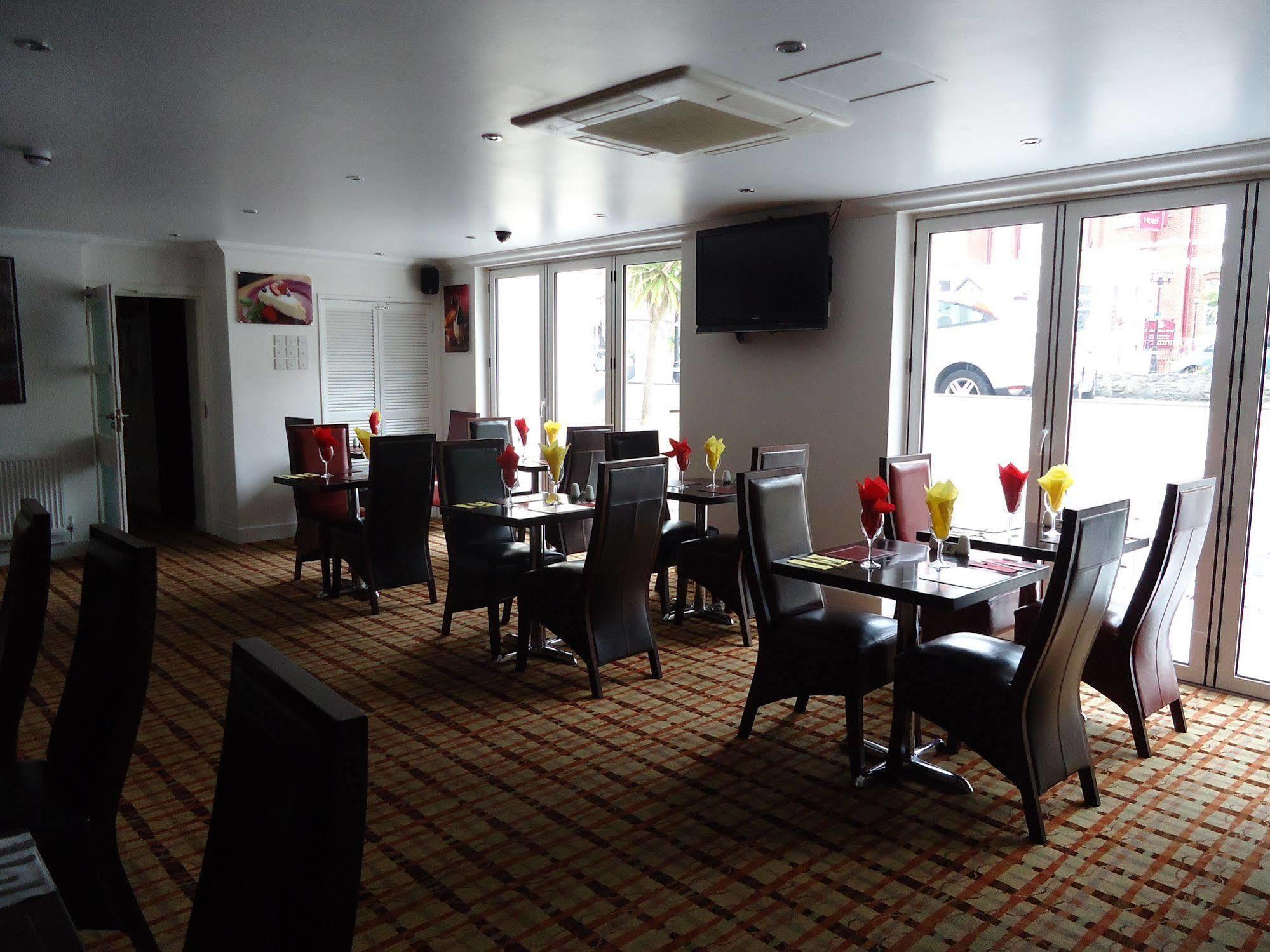 Oyo Kingsley Hotel บอร์นมัธ ภายนอก รูปภาพ